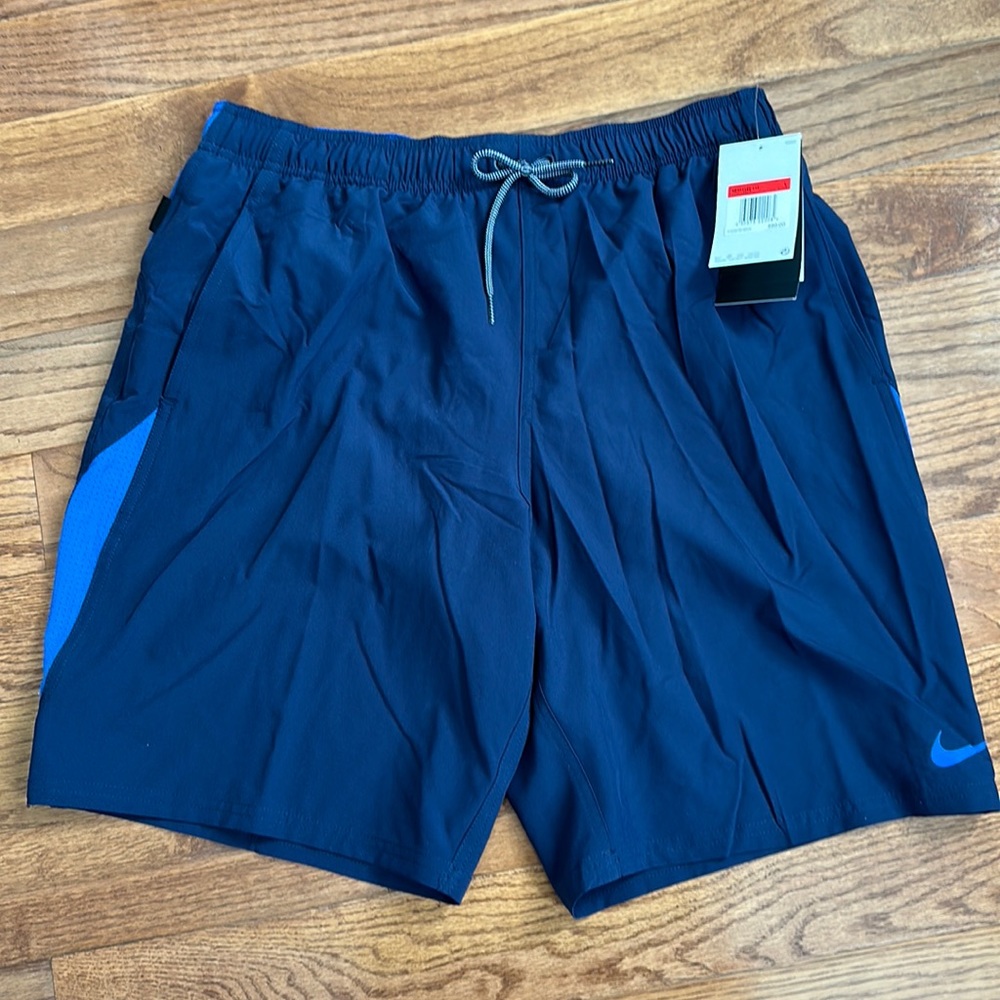 Men’s Nike swim New size large